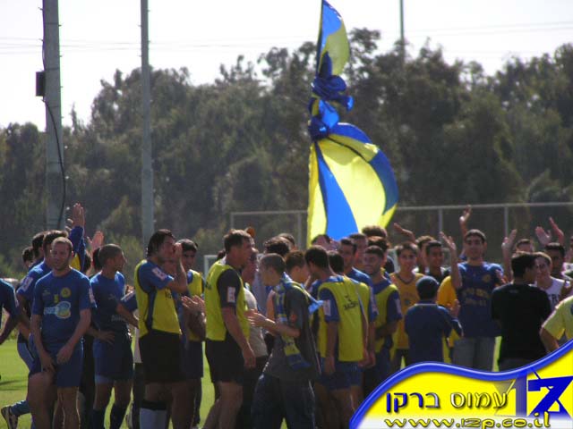 צולם על ידי השחקן ה-12 - כל הזכויות שמורות