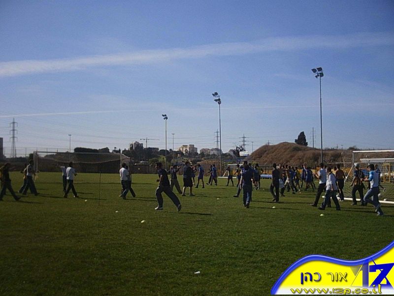 צולם על ידי השחקן ה-12 - כל הזכויות שמורות