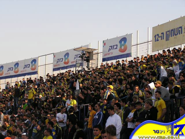 צולם על ידי השחקן ה-12 - כל הזכויות שמורות
