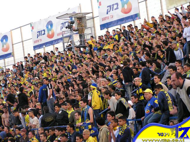 צולם על ידי השחקן ה-12 - כל הזכויות שמורות