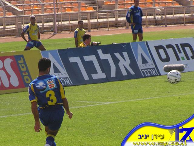 צולם על ידי השחקן ה-12 - כל הזכויות שמורות