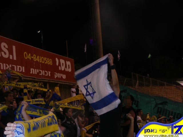 צולם על ידי השחקן ה-12 - כל הזכויות שמורות