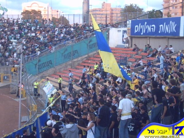 צולם על ידי השחקן ה-12 - כל הזכויות שמורות