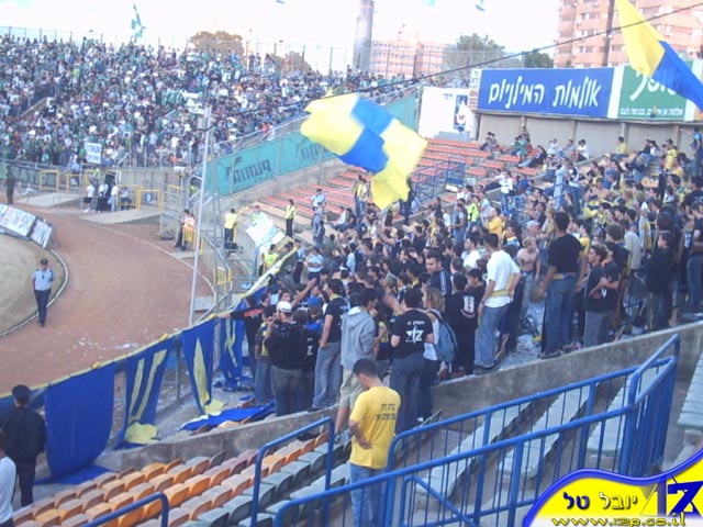 צולם על ידי השחקן ה-12 - כל הזכויות שמורות