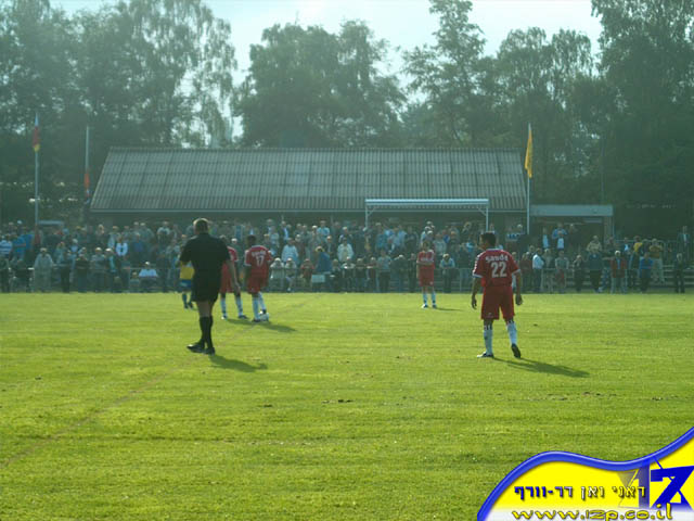 צולם על ידי השחקן ה-12 - כל הזכויות שמורות