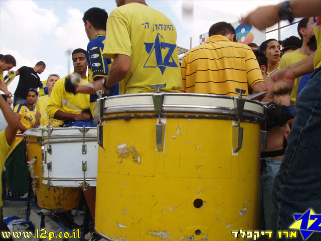 צולם על ידי השחקן ה-12 - כל הזכויות שמורות