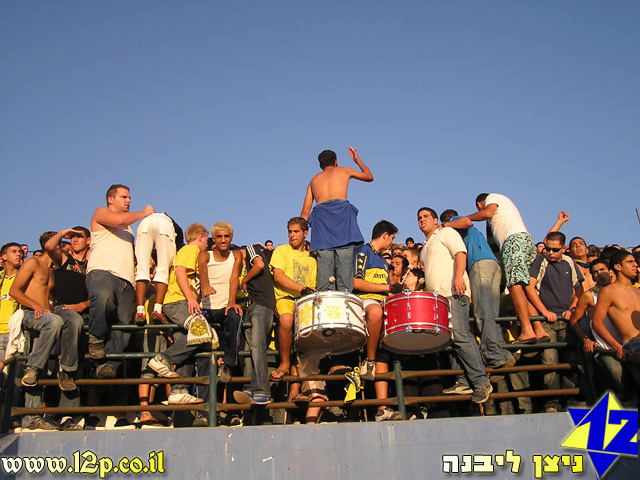 צולם על ידי השחקן ה-12 - כל הזכויות שמורות