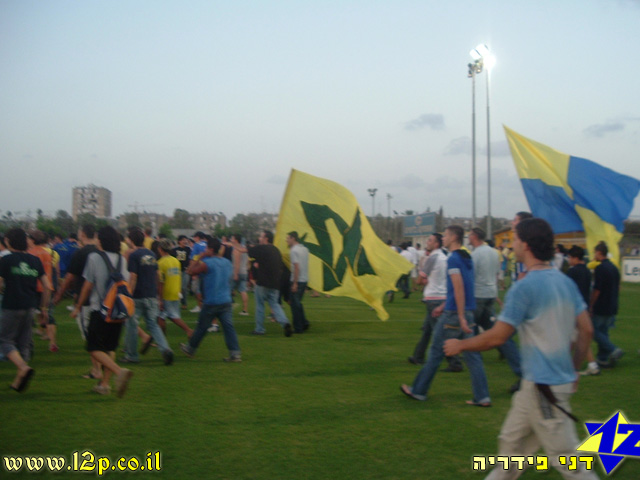 צולם על ידי השחקן ה-12 - כל הזכויות שמורות