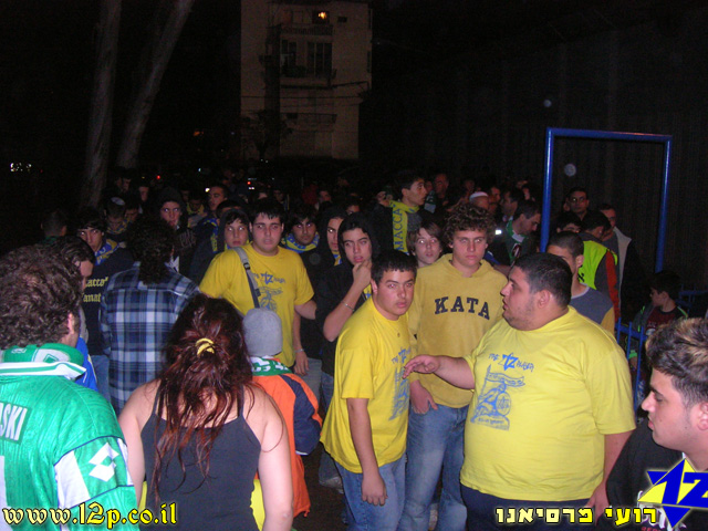 צולם על ידי השחקן ה-12 - כל הזכויות שמורות