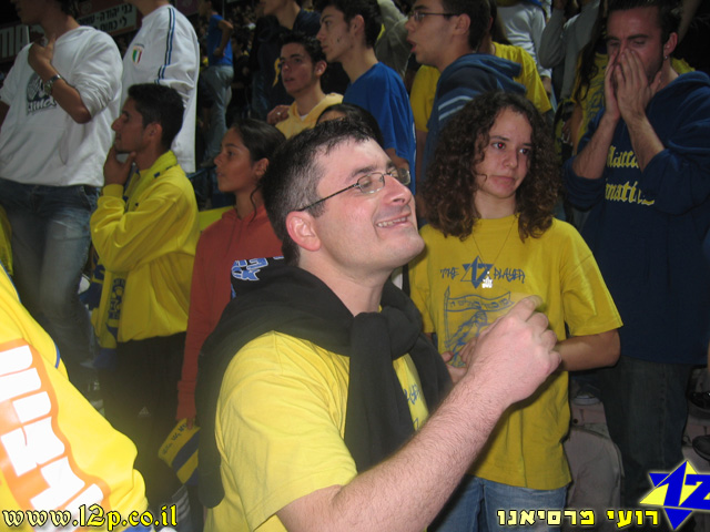 צולם על ידי השחקן ה-12 - כל הזכויות שמורות