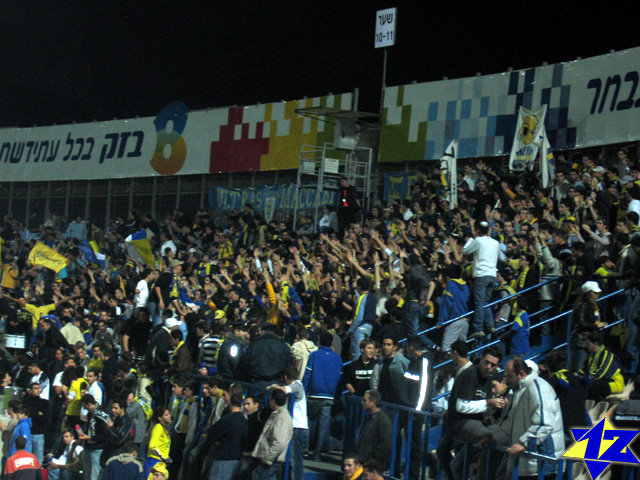 צולם על ידי השחקן ה-12 - כל הזכויות שמורות
