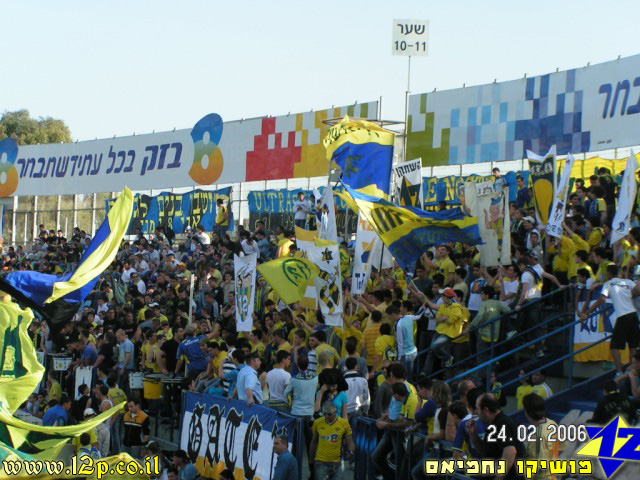 צולם על ידי השחקן ה-12 - כל הזכויות שמורות