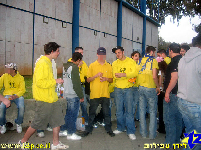 צולם על ידי השחקן ה-12 - כל הזכויות שמורות