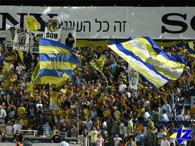 צולם על ידי השחקן ה-12 - כל הזכויות שמורות