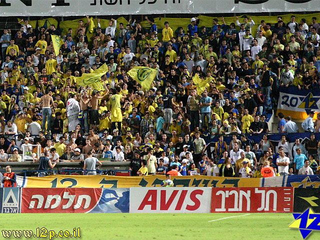 צולם על ידי השחקן ה-12 - כל הזכויות שמורות