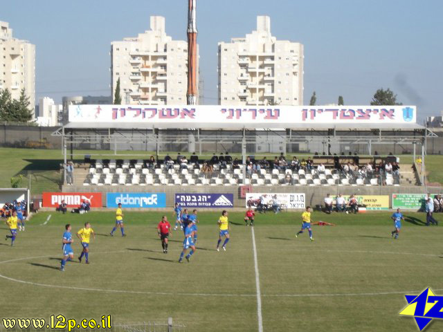 צולם על ידי השחקן ה-12 - כל הזכויות שמורות