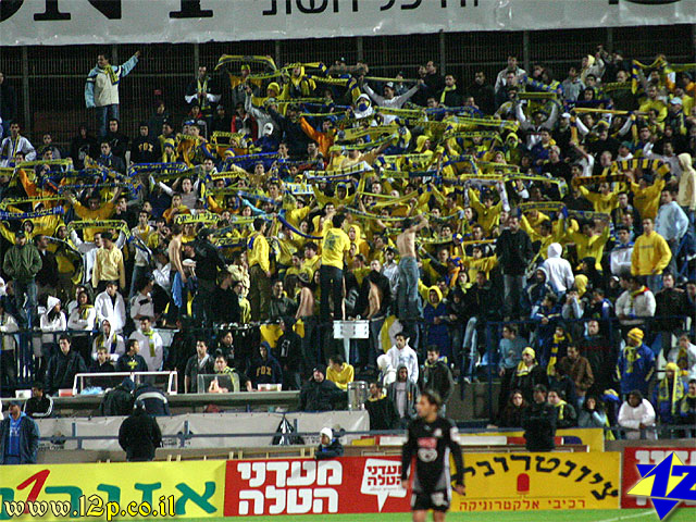 צולם על ידי השחקן ה-12 - כל הזכויות שמורות