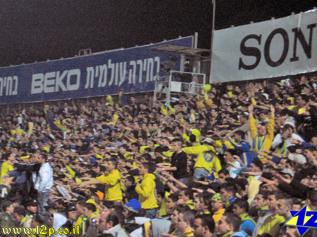 צולם על ידי השחקן ה-12 - כל הזכויות שמורות
