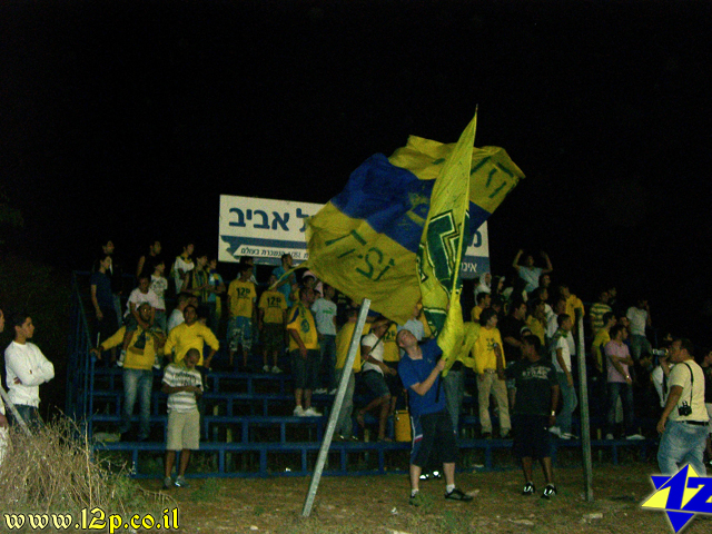 צולם על ידי השחקן ה-12 - כל הזכויות שמורות
