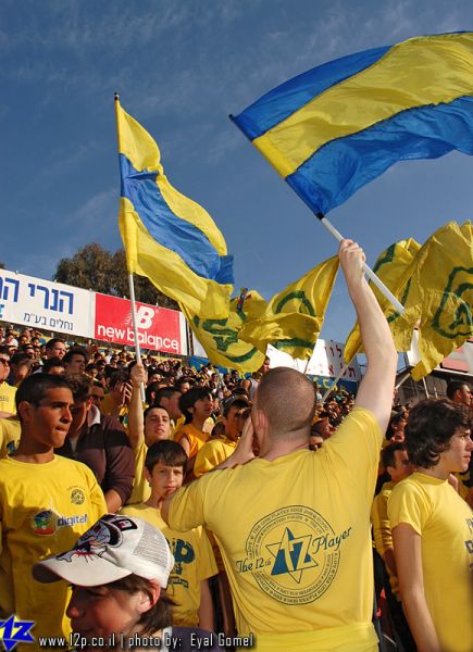 צולם על ידי השחקן ה-12 - כל הזכויות שמורות