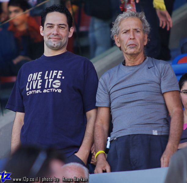 צולם על ידי השחקן ה-12 - כל הזכויות שמורות