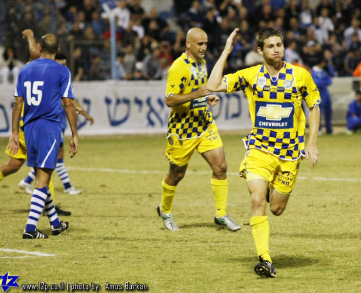 צולם על ידי השחקן ה-12 - כל הזכויות שמורות
