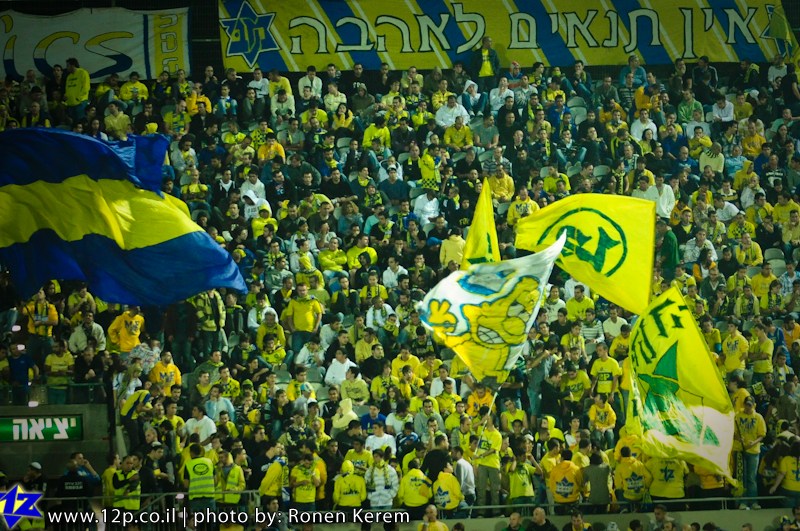 צולם על ידי השחקן ה-12 - כל הזכויות שמורות
