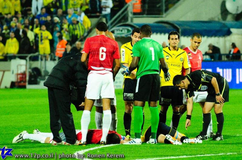 צולם על ידי השחקן ה-12 - כל הזכויות שמורות