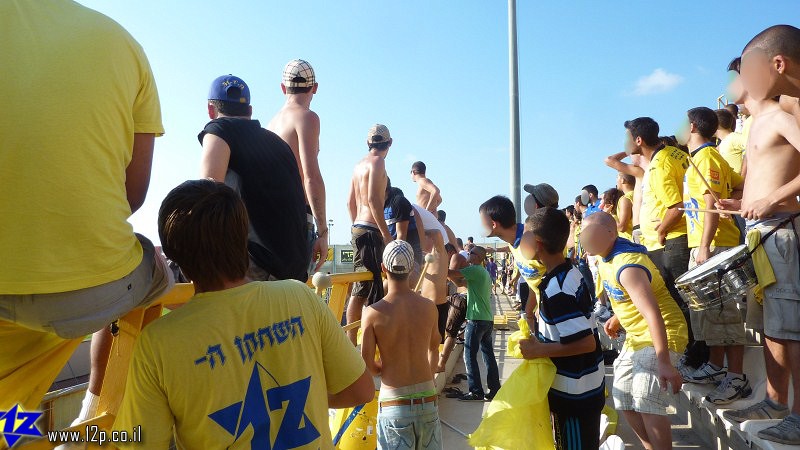 צולם על ידי השחקן ה-12 - כל הזכויות שמורות