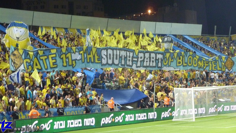 צולם על ידי השחקן ה-12 - כל הזכויות שמורות