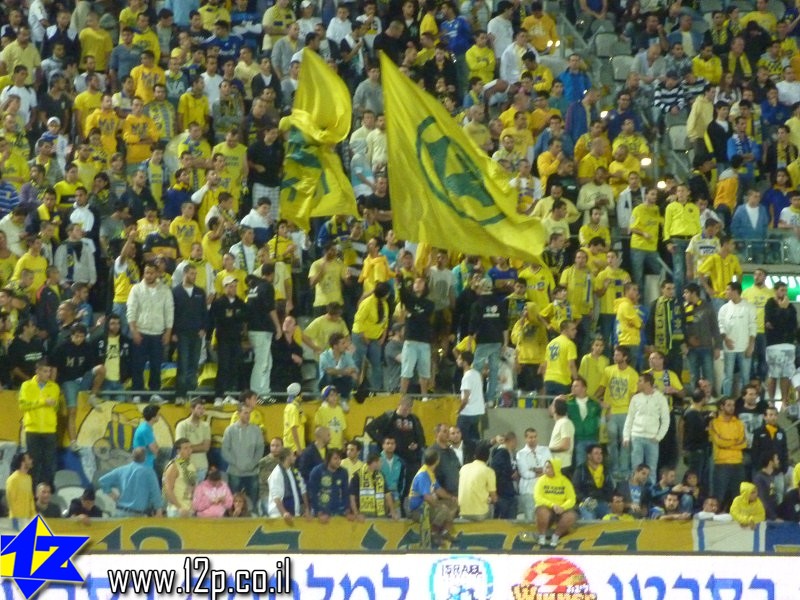 צולם על ידי השחקן ה-12 - כל הזכויות שמורות
