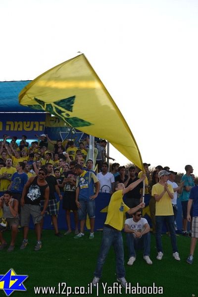 צולם על ידי השחקן ה-12 - כל הזכויות שמורות