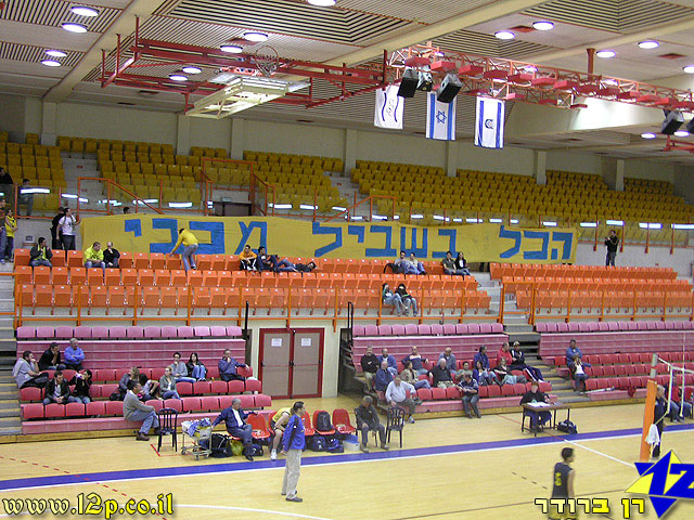 צולם על ידי השחקן ה-12 - כל הזכויות שמורות
