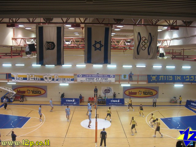 צולם על ידי השחקן ה-12 - כל הזכויות שמורות