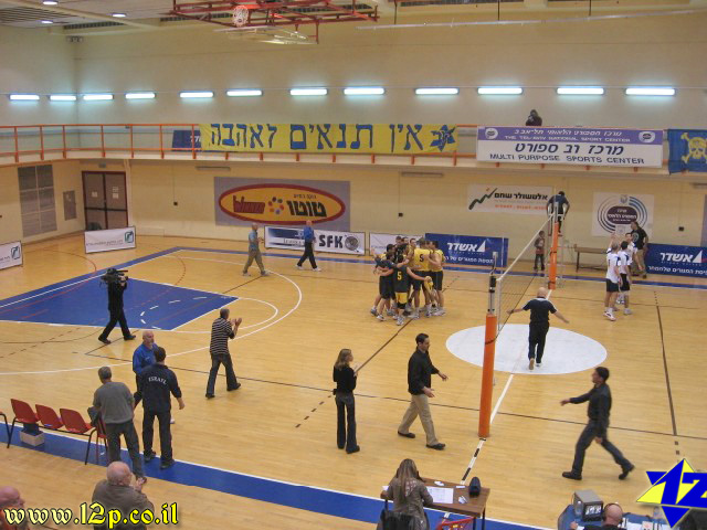 צולם על ידי השחקן ה-12 - כל הזכויות שמורות