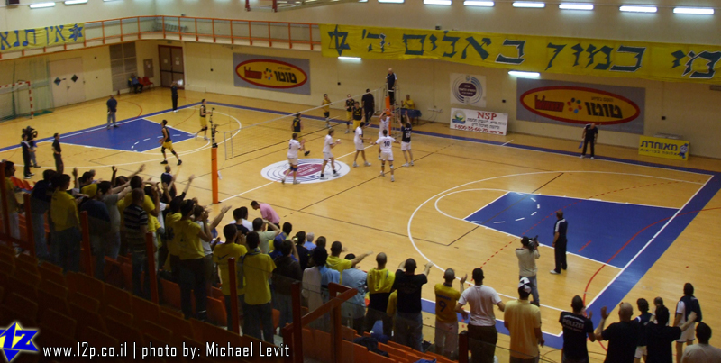 צולם על ידי השחקן ה-12 - כל הזכויות שמורות