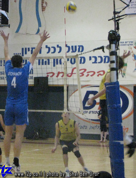 צולם על ידי השחקן ה-12 - כל הזכויות שמורות