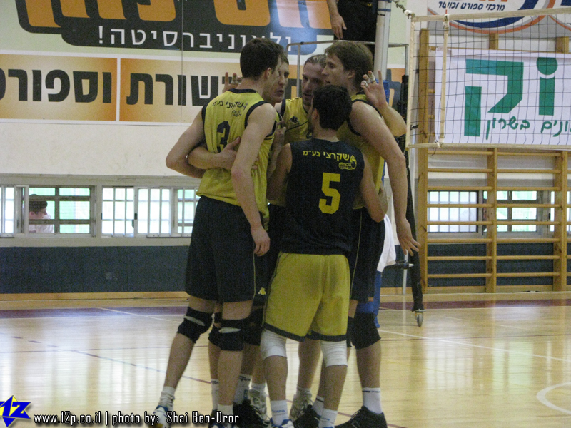 צולם על ידי השחקן ה-12 - כל הזכויות שמורות