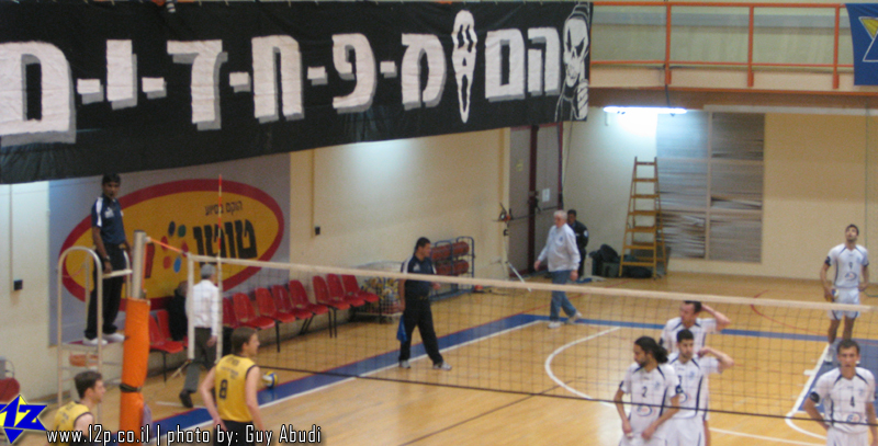 צולם על ידי השחקן ה-12 - כל הזכויות שמורות