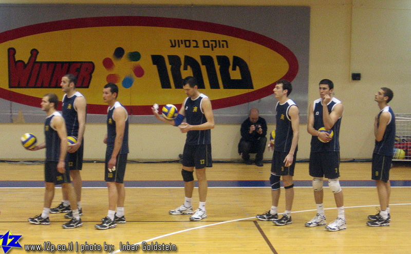 צולם על ידי השחקן ה-12 - כל הזכויות שמורות