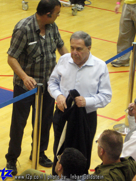 צולם על ידי השחקן ה-12 - כל הזכויות שמורות