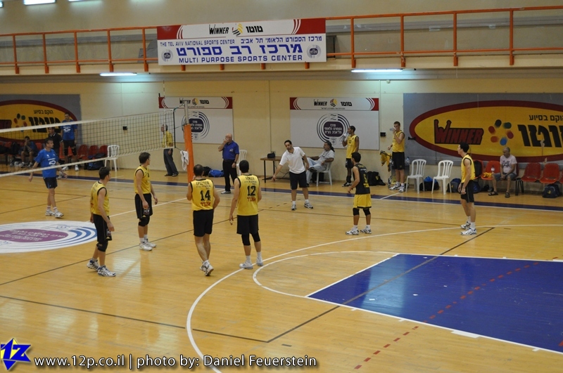 צולם על ידי השחקן ה-12 - כל הזכויות שמורות