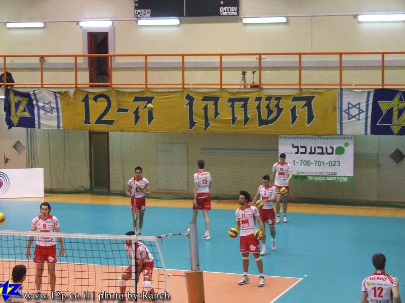 צולם על ידי השחקן ה-12 - כל הזכויות שמורות