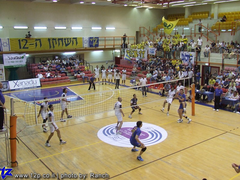 צולם על ידי השחקן ה-12 - כל הזכויות שמורות