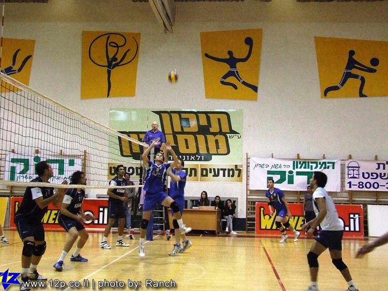 צולם על ידי השחקן ה-12 - כל הזכויות שמורות