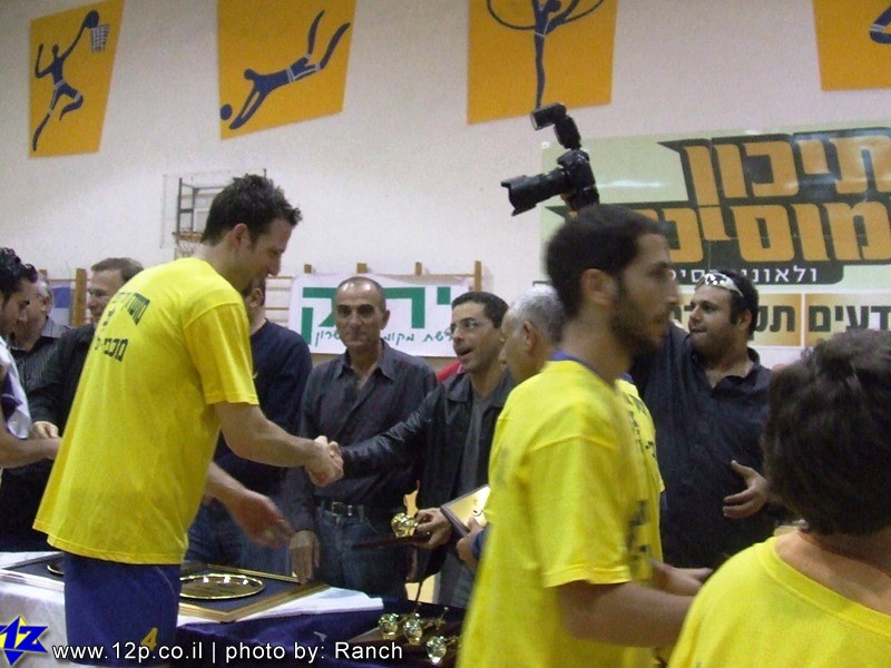 צולם על ידי השחקן ה-12 - כל הזכויות שמורות