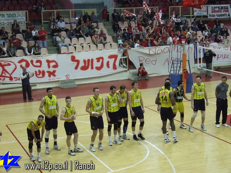 צולם על ידי השחקן ה-12 - כל הזכויות שמורות