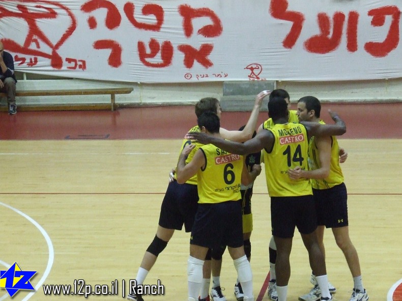 צולם על ידי השחקן ה-12 - כל הזכויות שמורות