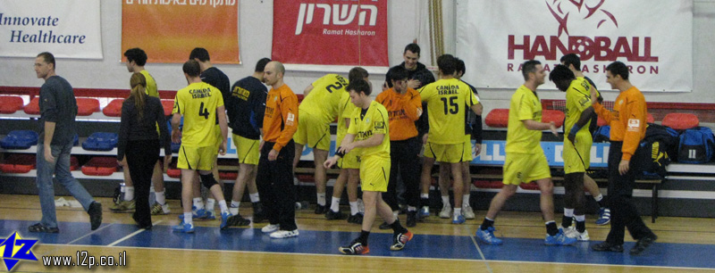 צולם על ידי השחקן ה-12 - כל הזכויות שמורות