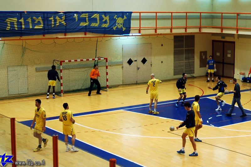 צולם על ידי השחקן ה-12 - כל הזכויות שמורות